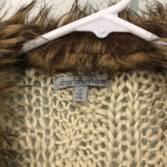 Very CUTE faux fur sweater - Picture 3 of 3